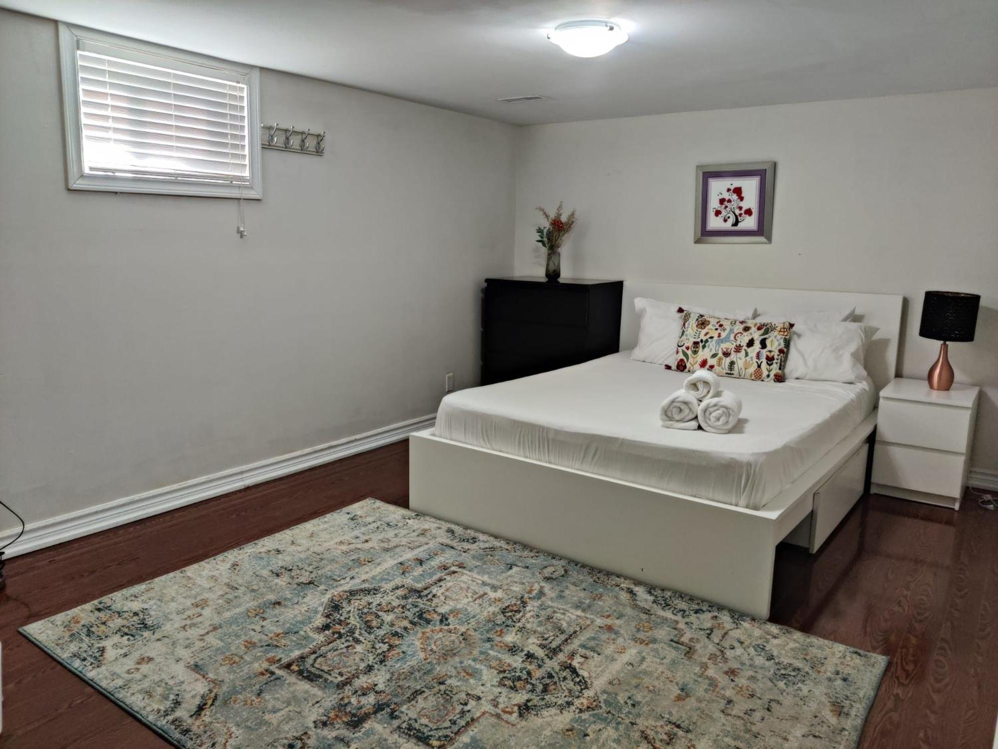 Spacious Mbr Near Kennedy Subway & Go Toronto Exterior foto